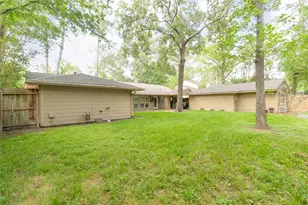 2211 River Falls Dr, Kingwood, TX 77339 - Photo 32