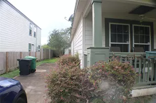 9401 Hillis St, Houston, TX 77028 - Photo 2