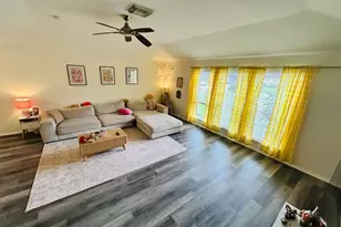 7226 Lost Fable Ln, Houston, TX 77095 - Photo 6