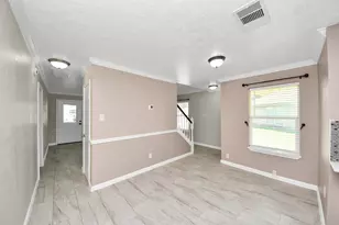 343 Brompton Ct, Highlands, TX 77562 - Photo 16