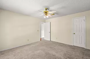 10118 Prospect Hill Dr, Houston, TX 77064 - Photo 24