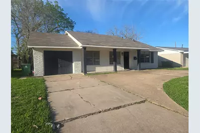 4214 Beran Drive, Houston, TX 77045 - Photo 2