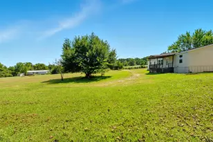 128 Hill Top Ln, Huntsville, TX 77320 - Photo 20