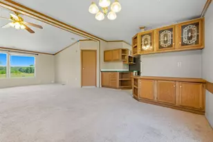 128 Hill Top Ln, Huntsville, TX 77320 - Photo 6