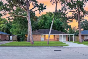 530 Globe St, Houston, TX 77034 - Photo 2