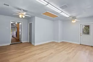 887 Silverpines Rd, Houston, TX 77062 - Photo 12