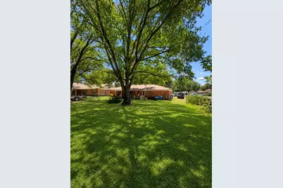 403 E 11th Street, Thornton, TX 76687 - Photo 2