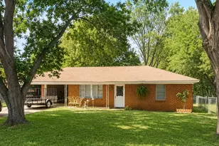 403 E 11th St, Thornton, TX 76687 - Photo 8