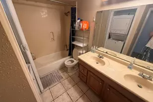 3075 Walnut Bend Ln, Houston, TX 77042 - Photo 6