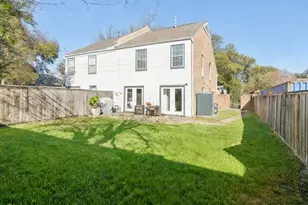 525 W 30th St, Houston, TX 77018 - Photo 20