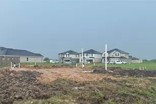 8104 Ocean Jasper Ln, Texas City, TX 77591 - Photo 2