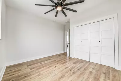 9208 W Bay Road, Galveston, TX 77554 - Photo 38