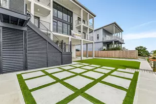 9208 W Bay Rd, Galveston, TX 77554 - Photo 36