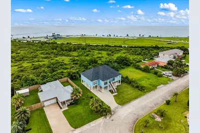 218 Debbie Lane, San Leon, TX 77539 - Photo 36
