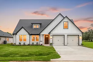 15388 Sandtrap Dr, Waller, TX 77484 - Photo 1