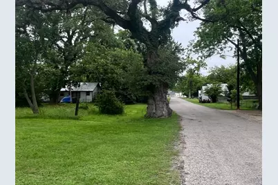 Tbd 1st Avenue, Columbus, TX 78934 - Photo 2