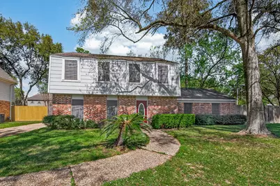 2239 Parkdale Drive, Houston, TX 77339 - Photo 2