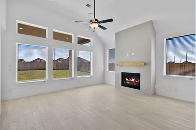 15031 Mission Avenue, Mont Belvieu, TX 77523 - Photo 8