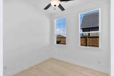 15031 Mission Avenue, Mont Belvieu, TX 77523 - Photo 24