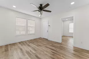 1435 N Durham Dr, Houston, TX 77008 - Photo 2