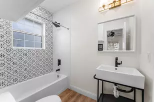 1435 N Durham Dr, Houston, TX 77008 - Photo 8
