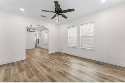 1435 N Durham Drive, Houston, TX 77008 - Photo 2