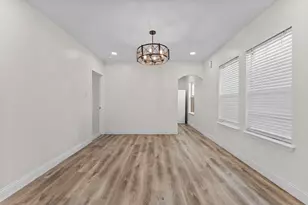 1435 N Durham Dr, Houston, TX 77008 - Photo 4