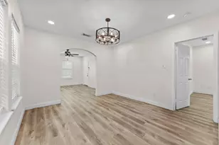 1435 N Durham Dr, Houston, TX 77008 - Photo 4
