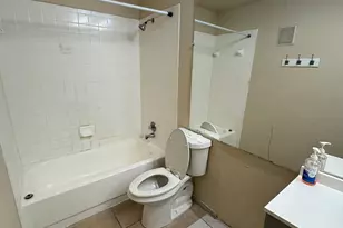 14550 Fonmeadow Dr, Houston, TX 77035 - Photo 10