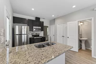 16684 E Ivanhoe, Montgomery, TX 77316 - Photo 8