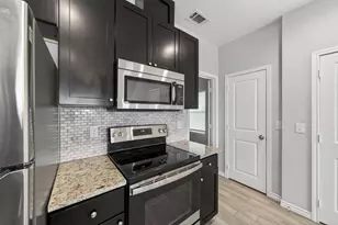 16684 E Ivanhoe, Montgomery, TX 77316 - Photo 12