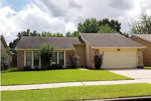 3038 Shawnee Dr, Sugar Land, TX 77479 - Photo 1