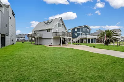 4227 Maison Rouge Court, Galveston, TX 77554 - Photo 2