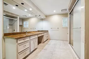 5505 Holly Springs Dr, Houston, TX 77056 - Photo 16