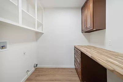 9719 Springmont Drive, Houston, TX 77080 - Photo 26