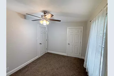 306 Azalea Street, Lake Jackson, TX 77566 - Photo 14