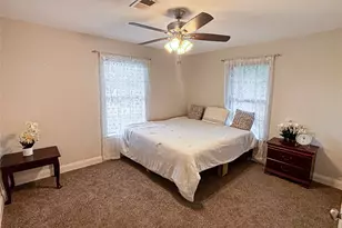 306 Azalea St, Lake Jackson, TX 77566 - Photo 10