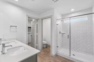 8102 Buck Ln, Rosharon, TX 77583 - Photo 20