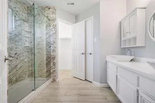 20230 Regents Corner Dr, Katy, TX 77449 - Photo 6