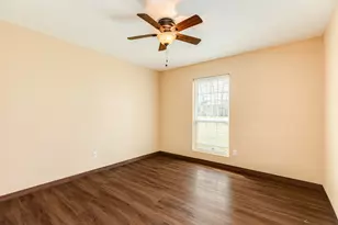 400 Pecan Estates Rd, Angleton, TX 77515 - Photo 12