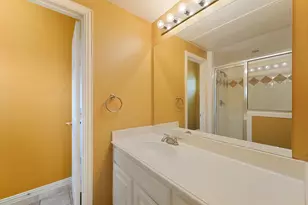 6107 S Arrowana Ln, Houston, TX 77036 - Photo 8