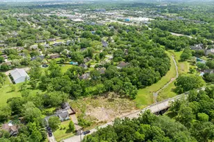 1405 Greenbriar Dr, Friendswood, TX 77546 - Photo 1
