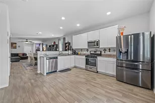 806 Wembley Wood Wy, Houston, TX 77336 - Photo 10