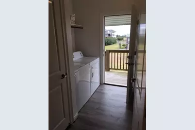 3921 11 Mile Road, Galveston, TX 77554 - Photo 14