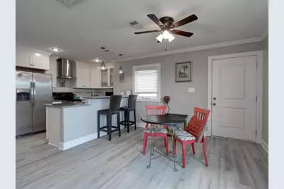 10 Windsor Court, Galveston, TX 77551 - Photo 6