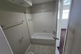 7045 Chasewood Dr, Houston, TX 77489 - Photo 8