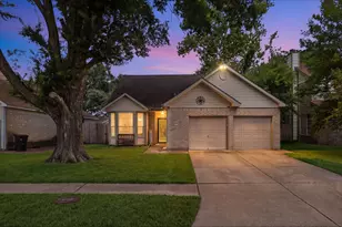 7707 Trail Blazer Dr, Houston, TX 77040 - Photo 2