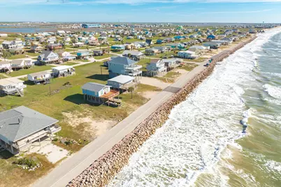 802 Beach Drive, Surfside Beach, TX 77541 - Photo 2