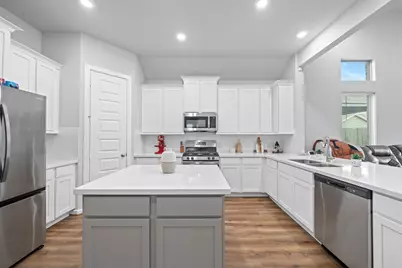 21019 Seneca Bluff Lane, Cypress, TX 77433 - Photo 16