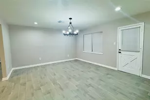 202 Massey Tompkins Rd, Baytown, TX 77521 - Photo 4